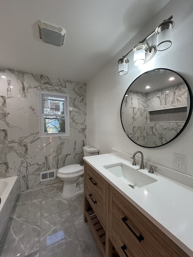 Building Photo - 149 Brookdale Park