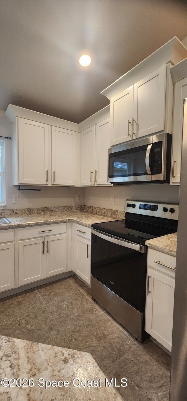 Building Photo - 891 Tupelo Cir
