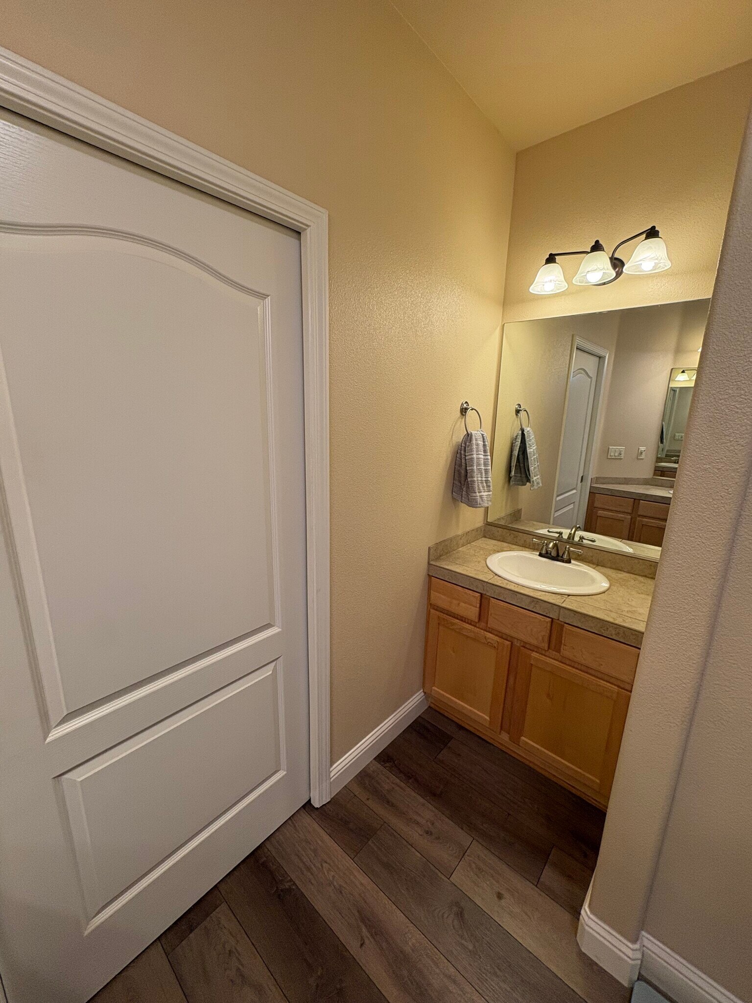 Building Photo - 4888 Lofty Oak Dr