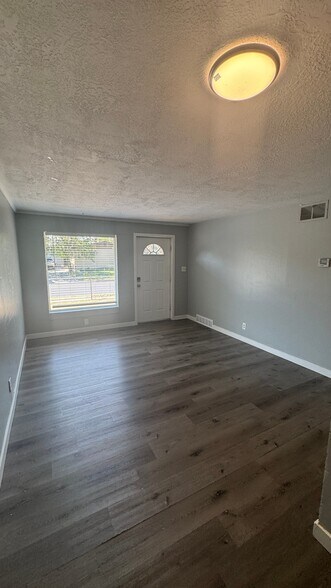 Building Photo - 1170 Illiinois Ave
