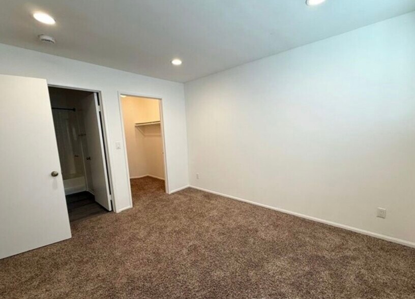 Building Photo - 14307 Foothill Blvd