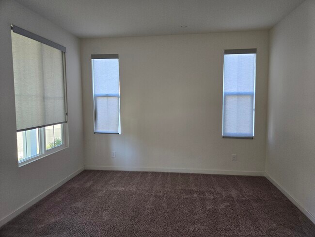 Building Photo - 3956 Aristotle Cir