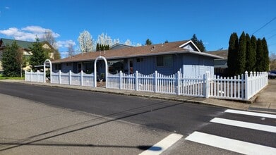 Building Photo - 310/312-Duplex