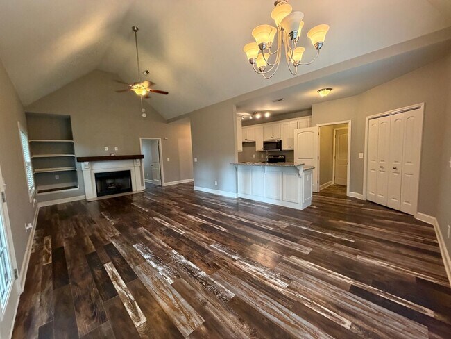 Building Photo - Nice 3/2 House with Bonus in Shannon- $2,850