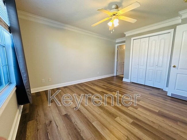 Building Photo - 804 Garcia Way