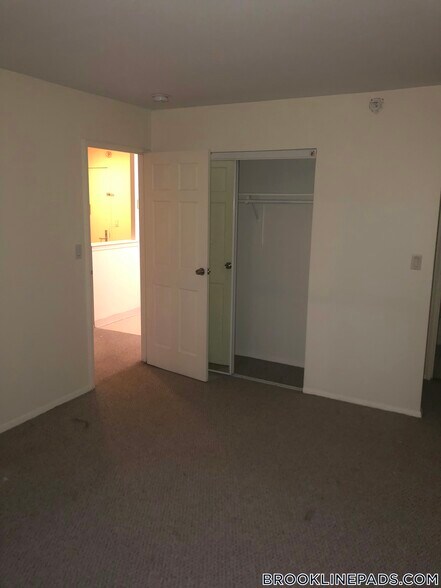 Building Photo - 175 Freeman St