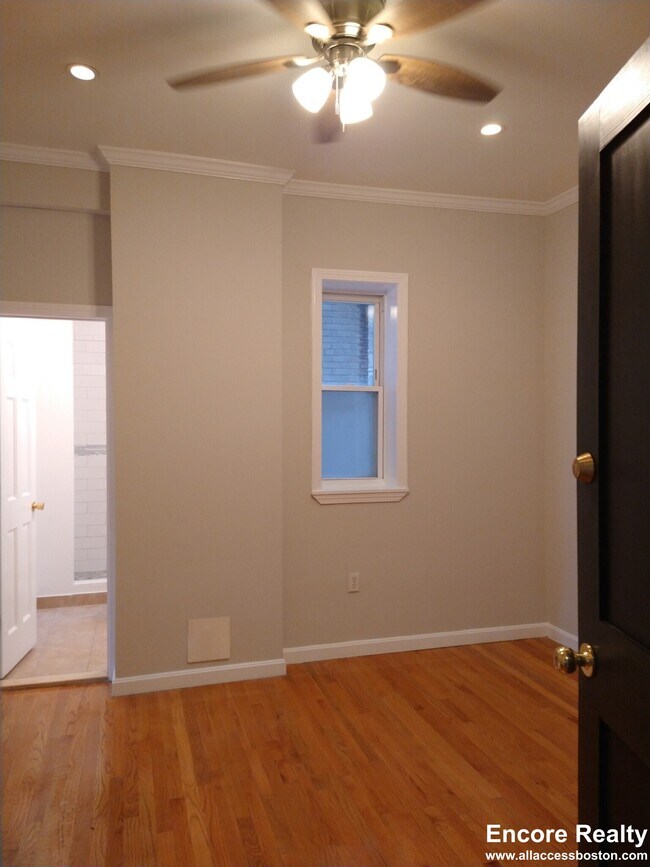 Building Photo - 1189 Commonwealth Ave