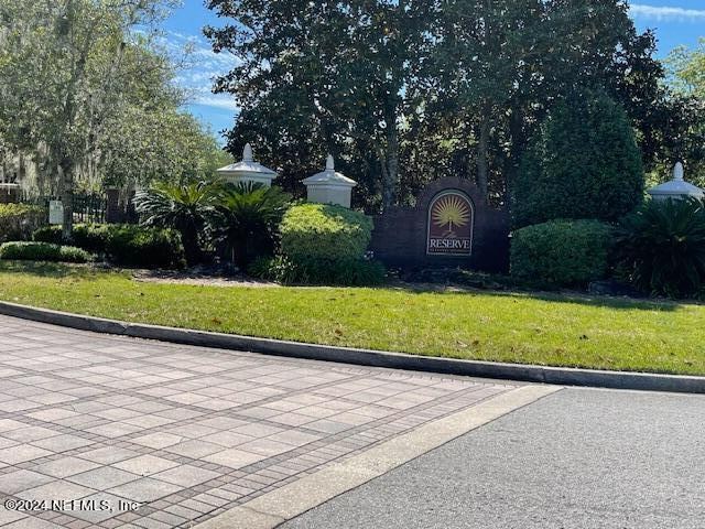 Building Photo - 7800 Point Meadows Dr