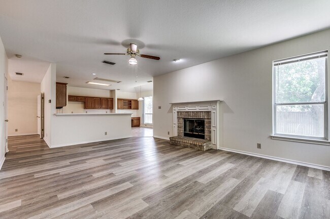 Building Photo - 4-BEDROOM IN WESTCREEK, NORTHSIDE ISD