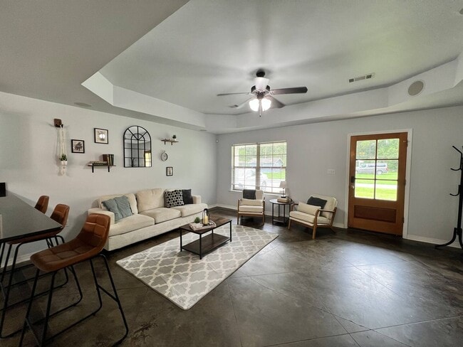 Building Photo - 50186 Oak Haven Ln