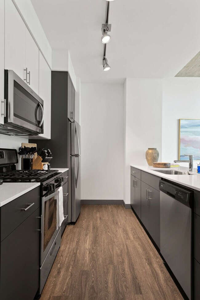 Building Photo - 60 E Randolph St