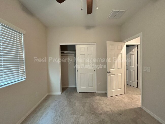 Building Photo - 17655 W Pueblo Ave