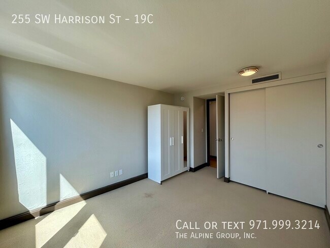 Building Photo - 255 SW Harrison St