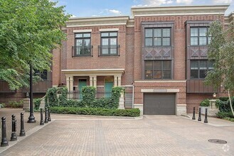 Building Photo - 535 S 10th St