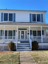 Building Photo - 124 Oneida Ave