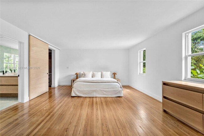 Building Photo - 5812 Alton Rd