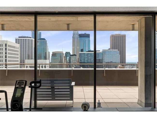 Building Photo - 19 S 1st St