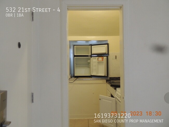 Building Photo - 532 21st St