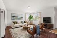 Building Photo - Sheffield Village Living: Spacious 2BD w/ Parking in San Leandro School District