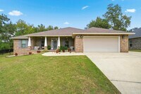 Building Photo - 16264 Atoll Dr