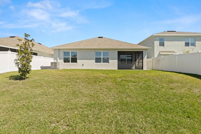 Building Photo - 13911 Smiling Daisy Pl