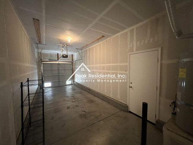 Building Photo - A Wonderful 3bd/2.5ba Natomas Home with Garage!