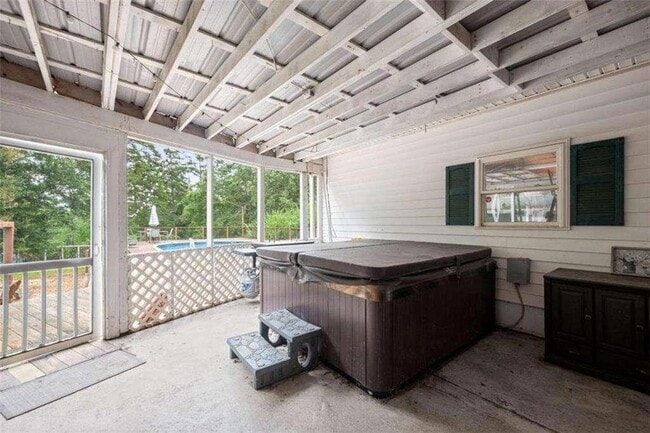 Building Photo - 2110 Prather Bridge Rd