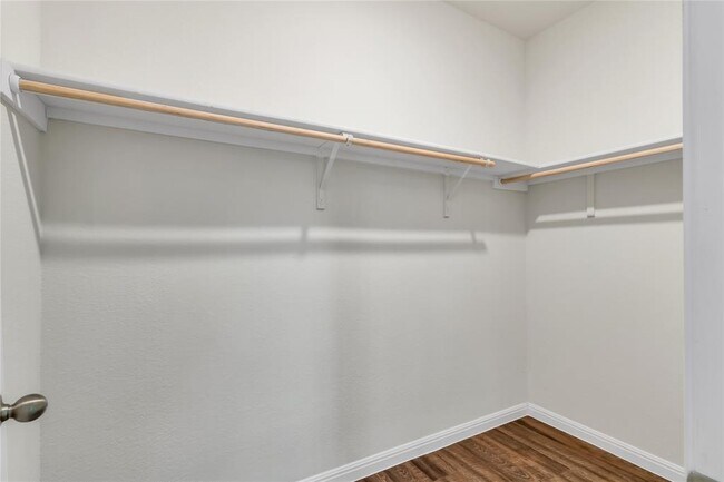 Building Photo - 360 Bell Rings Dr