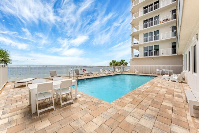 Building Photo - 1435 S Harbor City Blvd