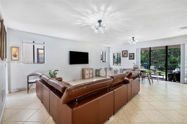 Building Photo - 7726 SW 193rd Ln