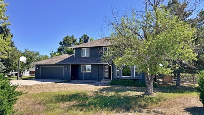 Building Photo - Awesome Views in Fully Updated Home in The Pinery! 5 Bed 3.5 Bath with 2 Car Garage and Large Dec...