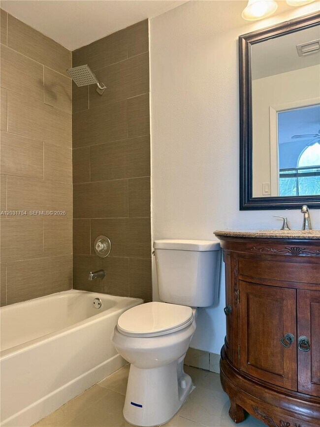 Building Photo - 9435 SW 140th Ct