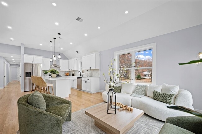 Building Photo - 69 Readville St