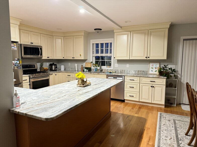 Building Photo - 8 Sourwood Cir