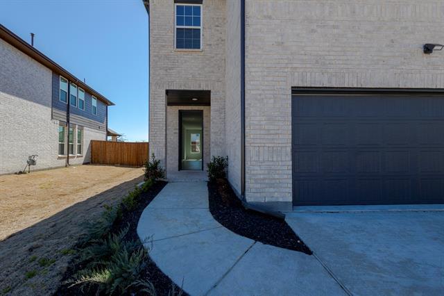 Building Photo - 1214 Aruba Ave