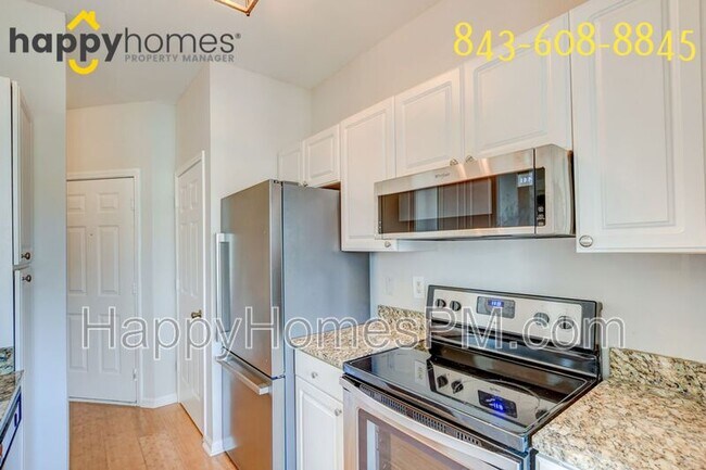 Building Photo - 2223 Chatelain Way