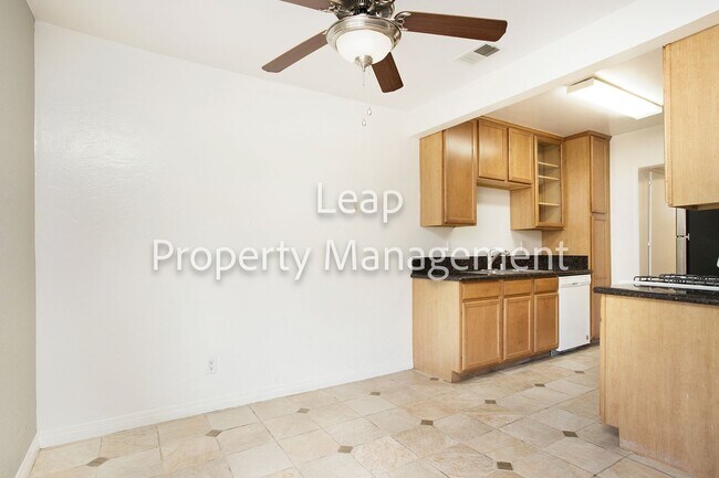 Building Photo - 1490 W Lambert Rd