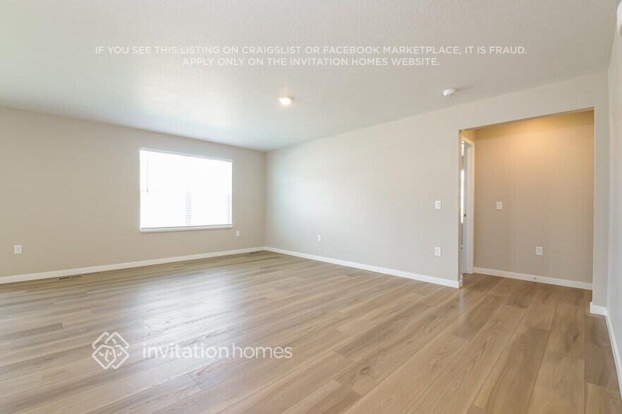 Building Photo - 22017 E 39th Pl
