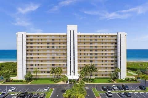 Building Photo - 3200 N Hwy A1A