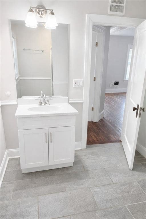 Building Photo - 422 Pawtucket Ave