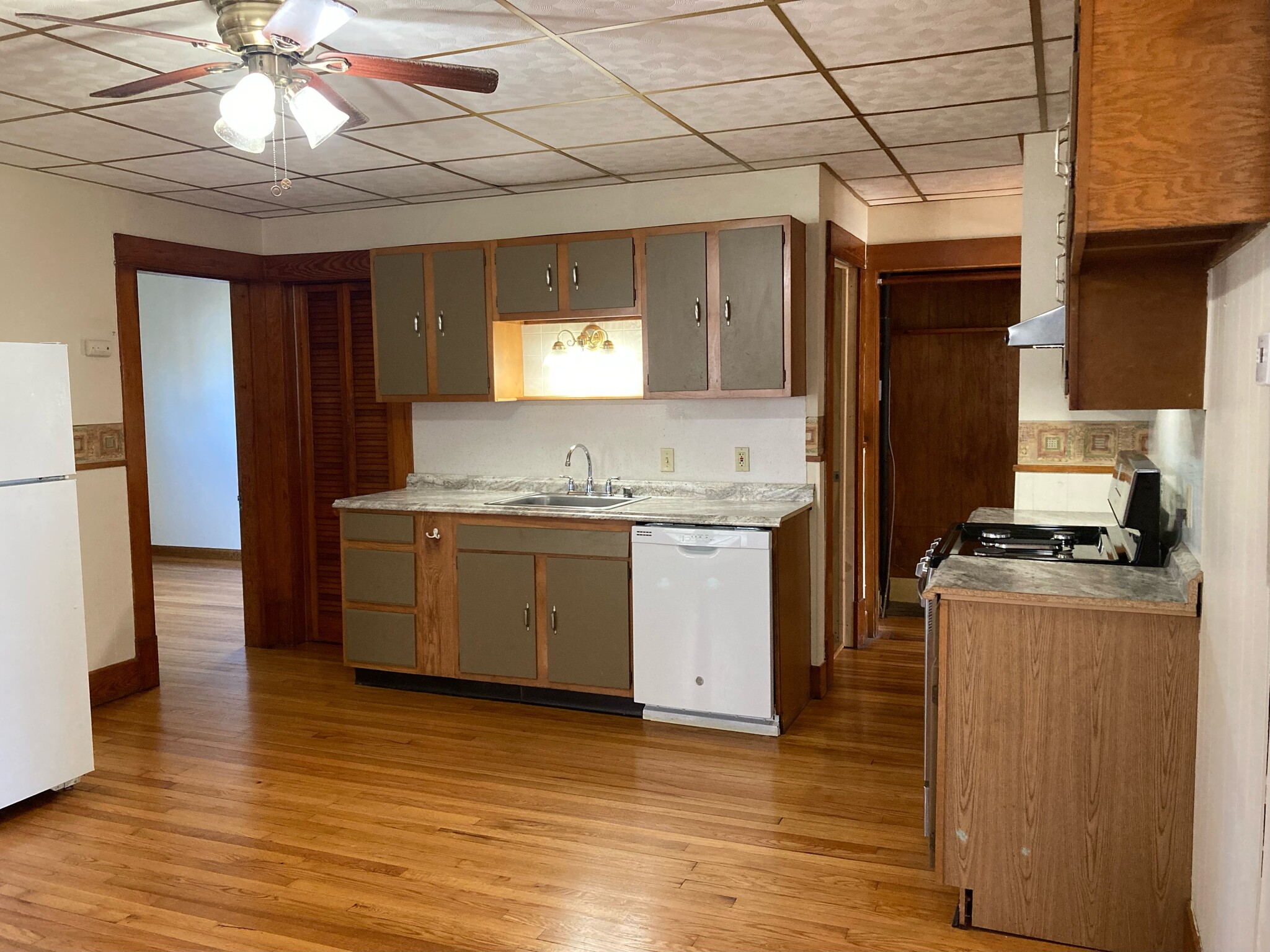 Building Photo - 24 Saint Anthony St