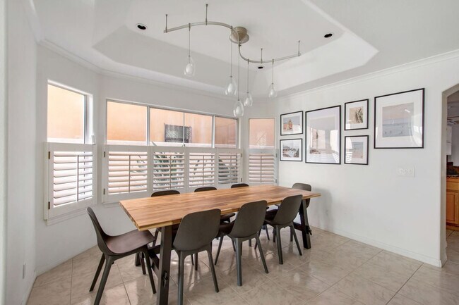 Building Photo - 603 10th St