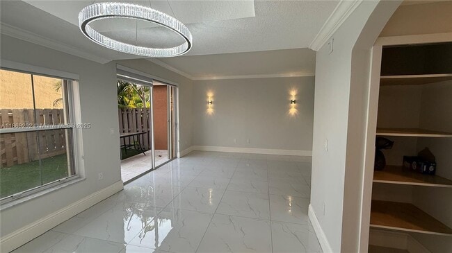 Building Photo - 8480 NW 139th Ln