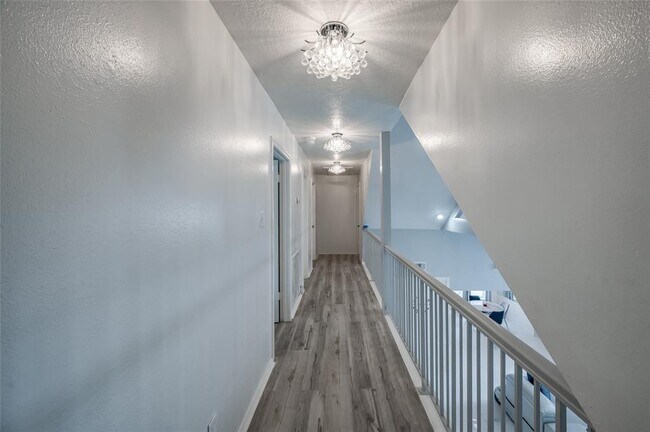 Building Photo - 611 Montclair Blvd