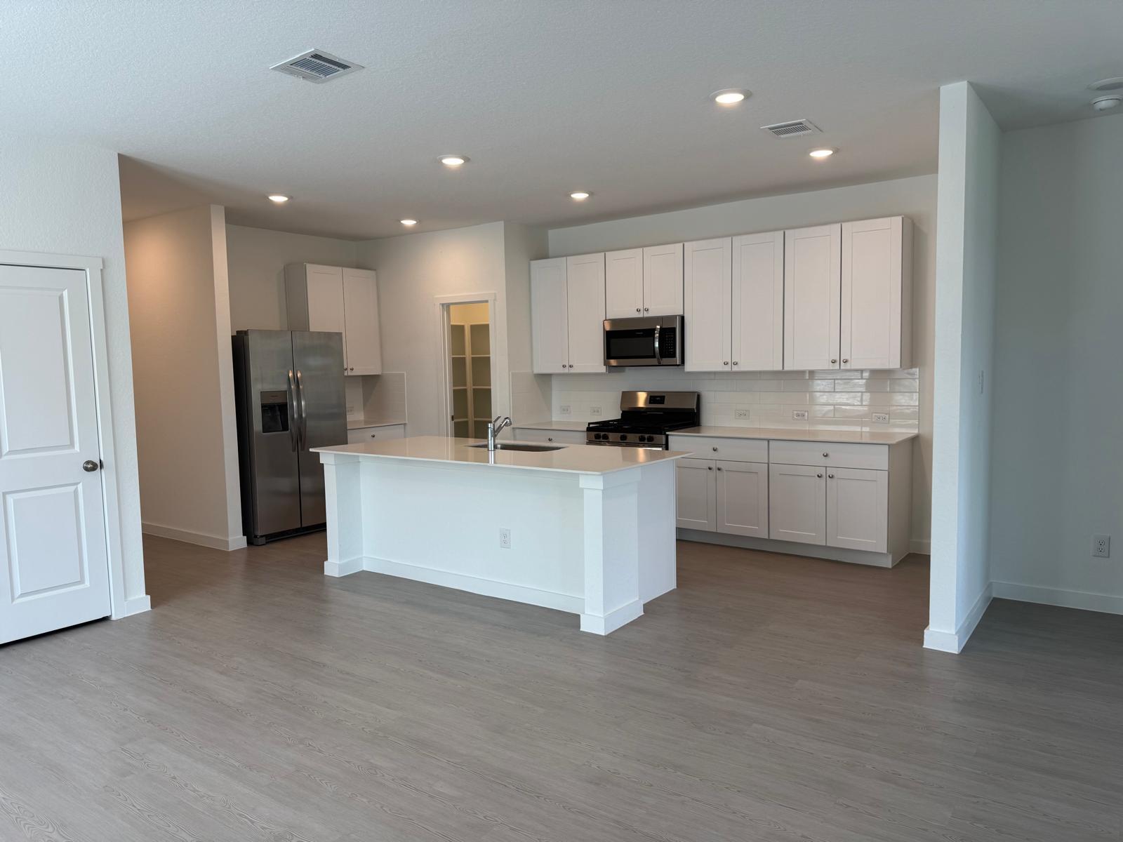 Kitchen - 10342 Bridgton Ml