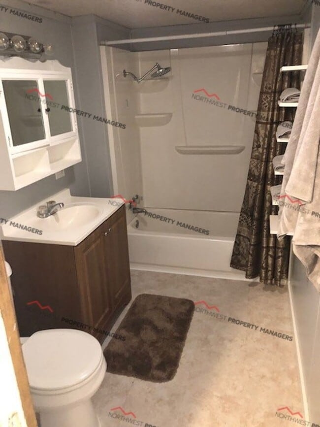 Building Photo - STATUS: *AVAILABLE* | R93I | $1495