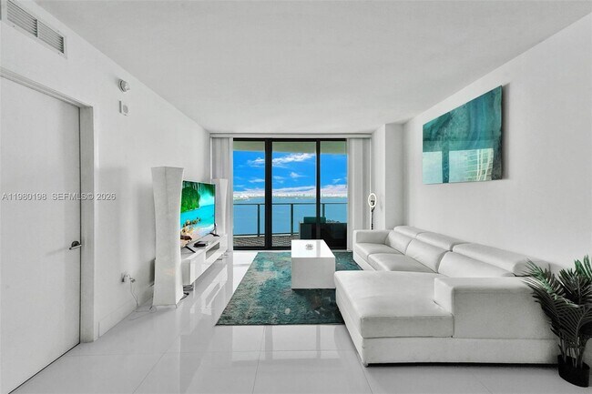 Building Photo - 460 NE 28th St