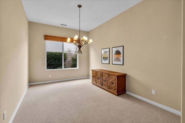 Building Photo - 61255 Portulaca Dr