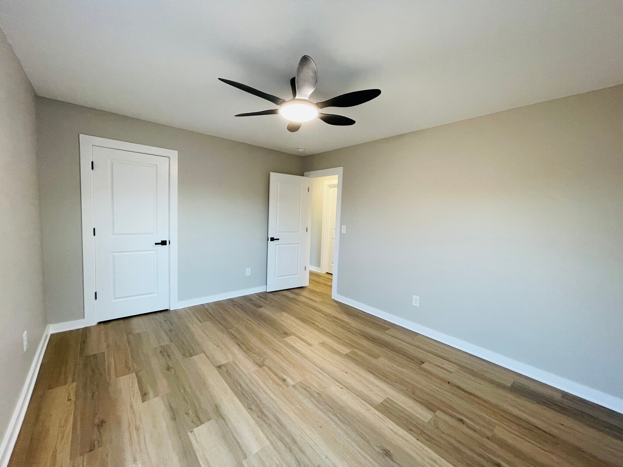 Building Photo - 3189 Jackson St