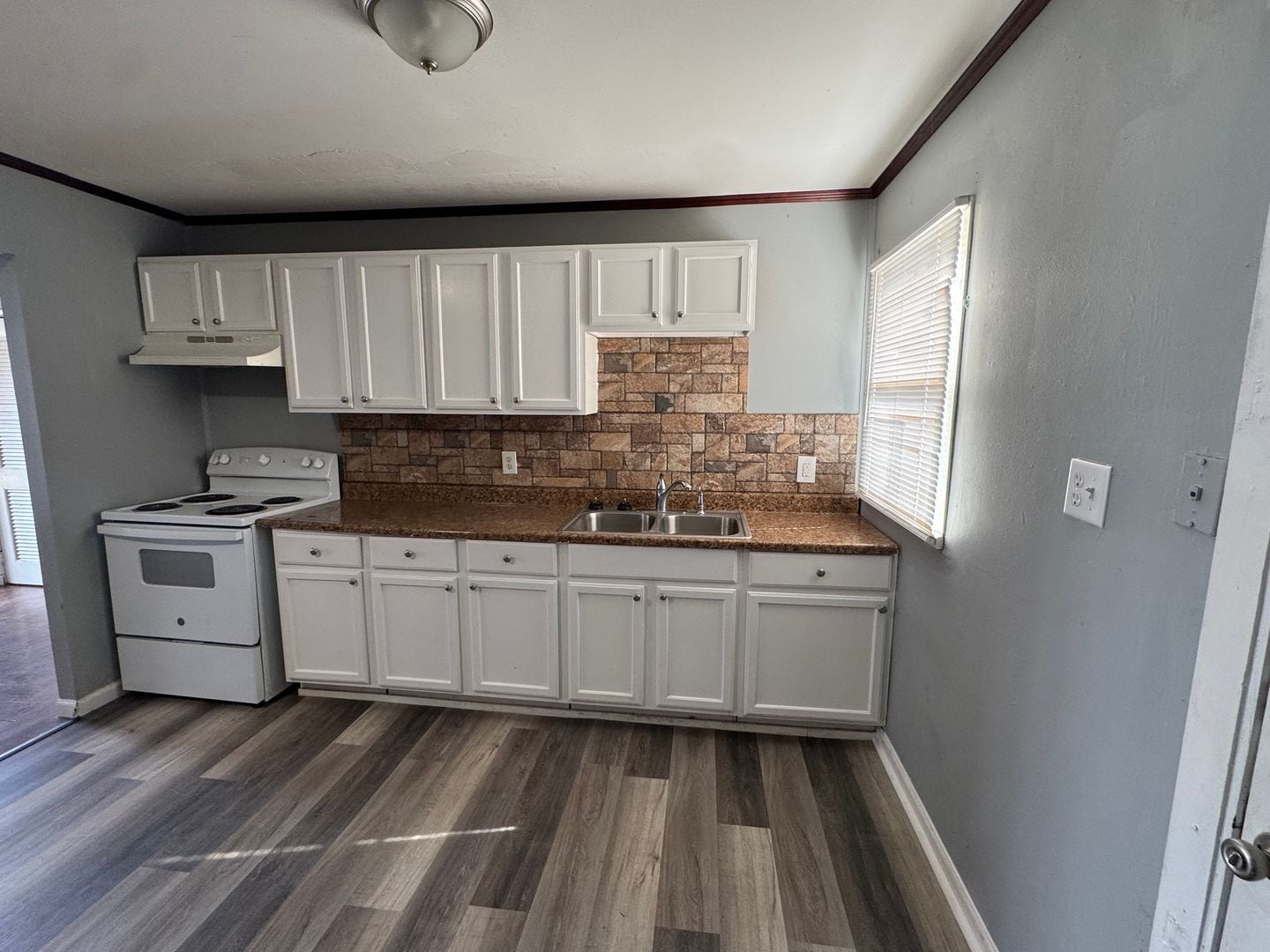 Building Photo - Charming 3BR/1BA Ranch in Martindale-Brightwood Neighborhood